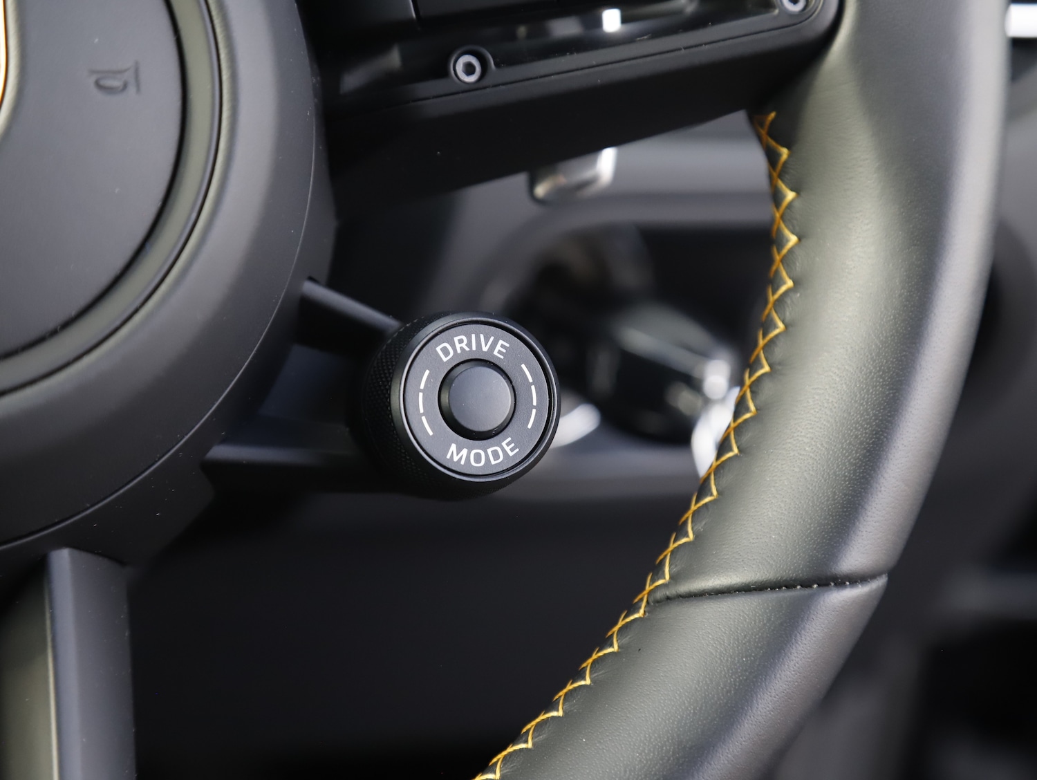 Used Porsche Macan 2024 for sale - 77836187: Photo 48