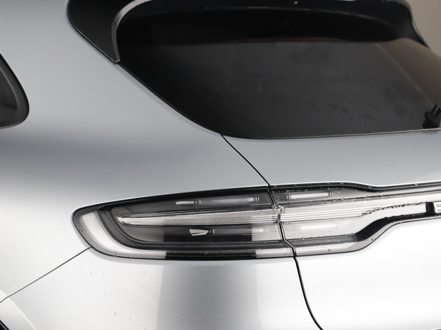 Used Porsche Macan 2025 for sale - 76416398: Photo 17