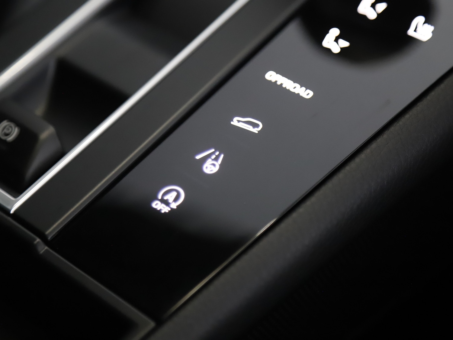 Used Porsche Macan 2025 for sale - 76416398: Photo 32