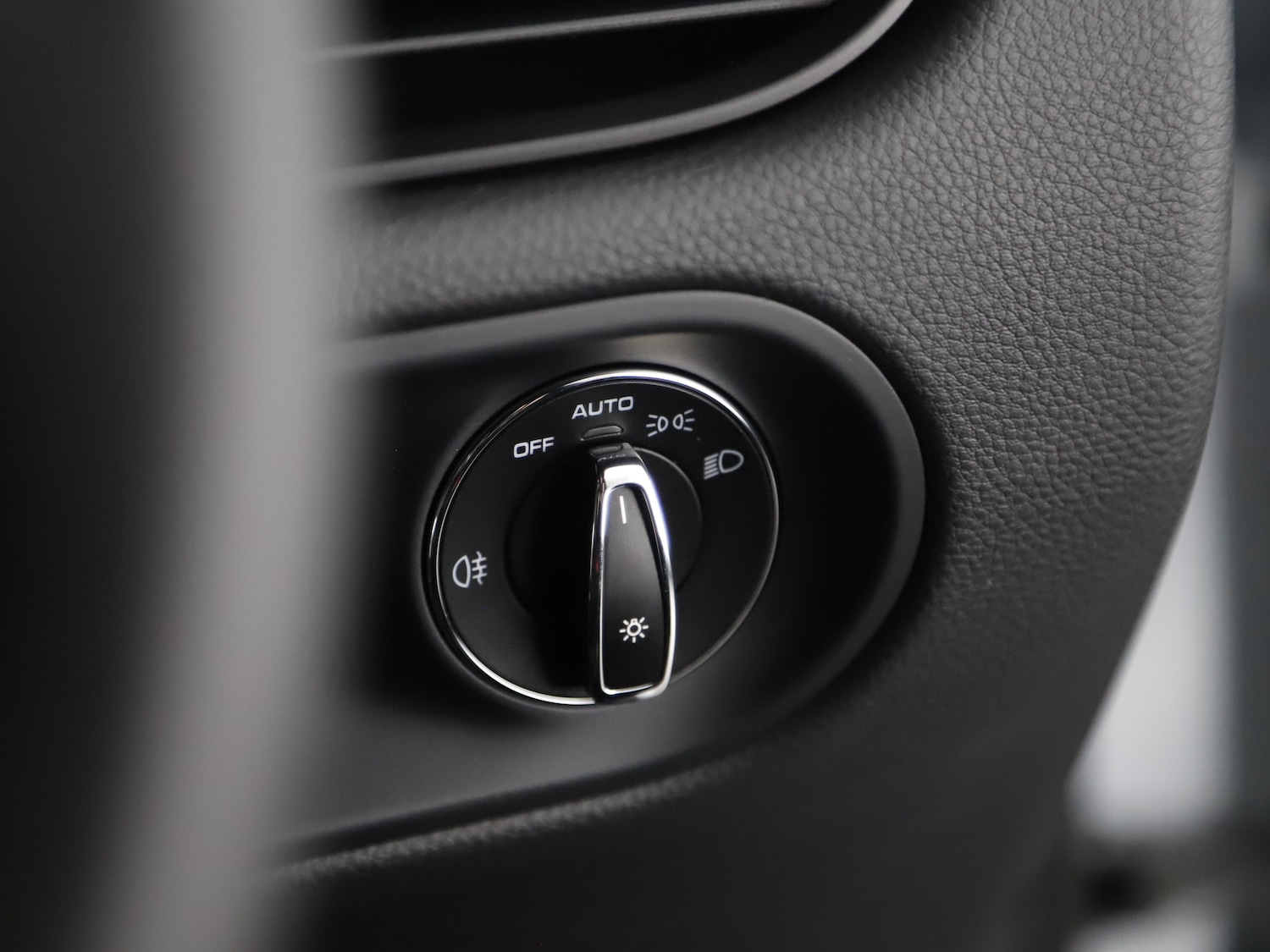 Used Porsche Macan 2025 for sale - 76416398: Photo 37