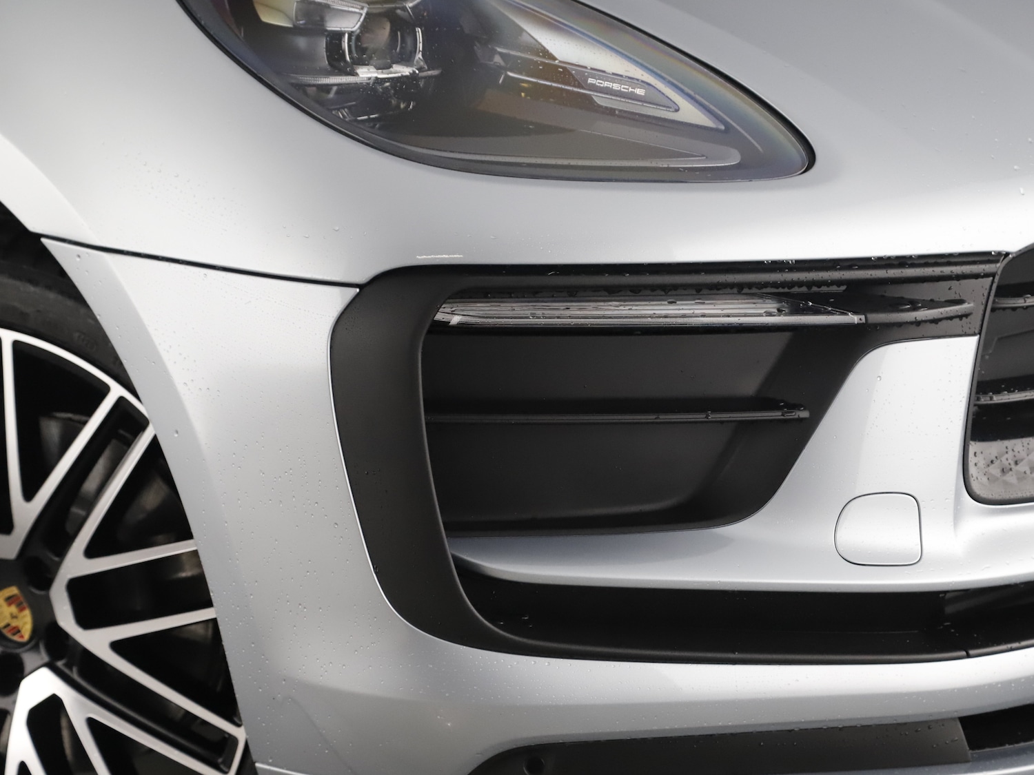 Used Porsche Macan 2025 for sale - 76416398: Photo 9