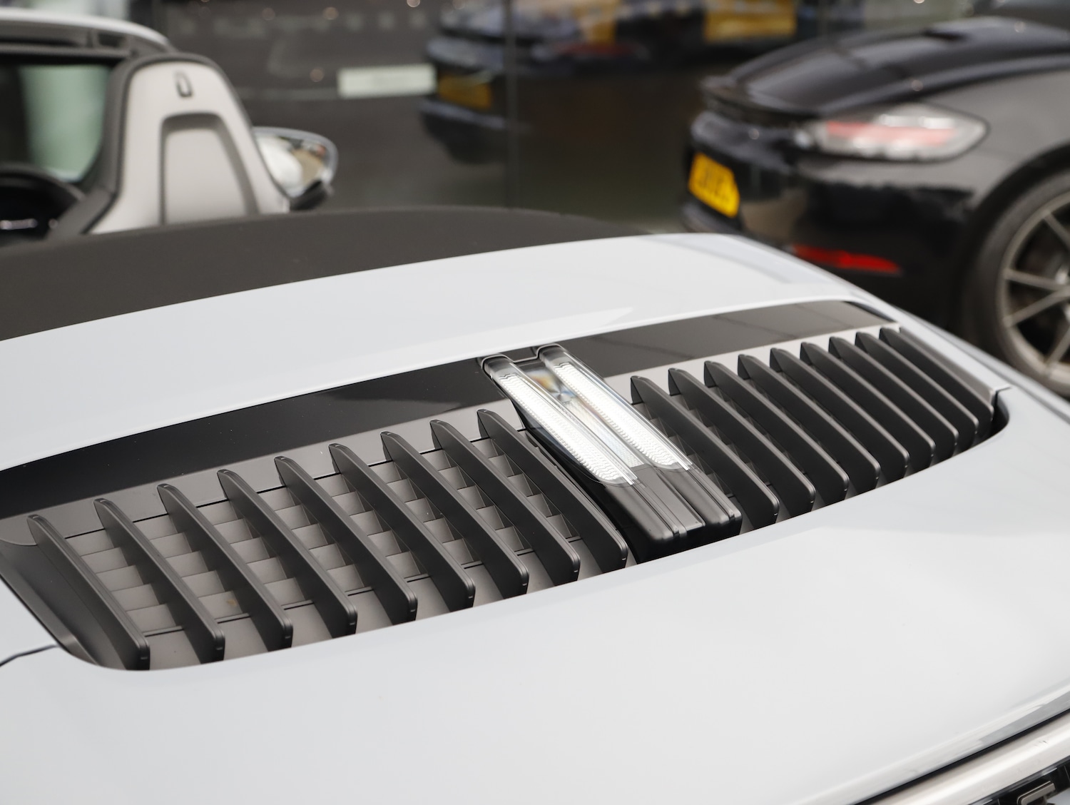 Used Porsche 911 2023 for sale - 78111231: Photo 14