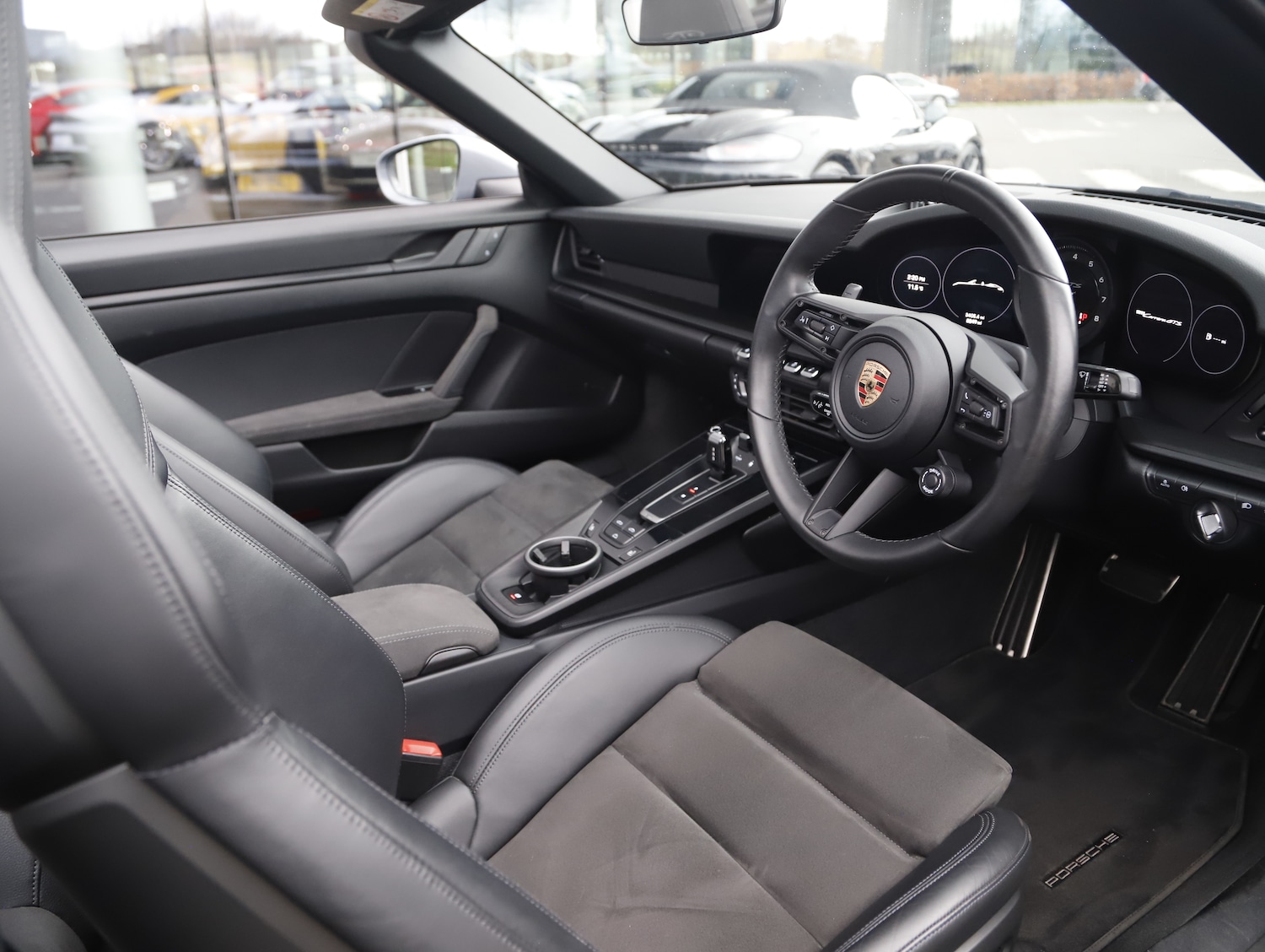 Used Porsche 911 2023 for sale - 78111231: Photo 26