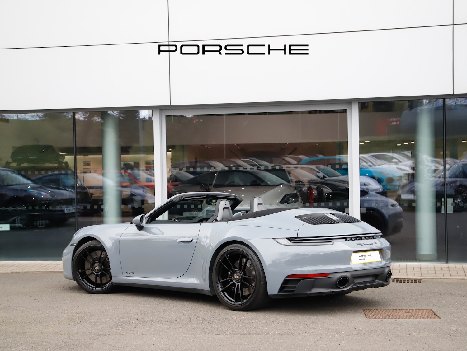 Used Porsche 911 2023 for sale - 78111231: Photo 3
