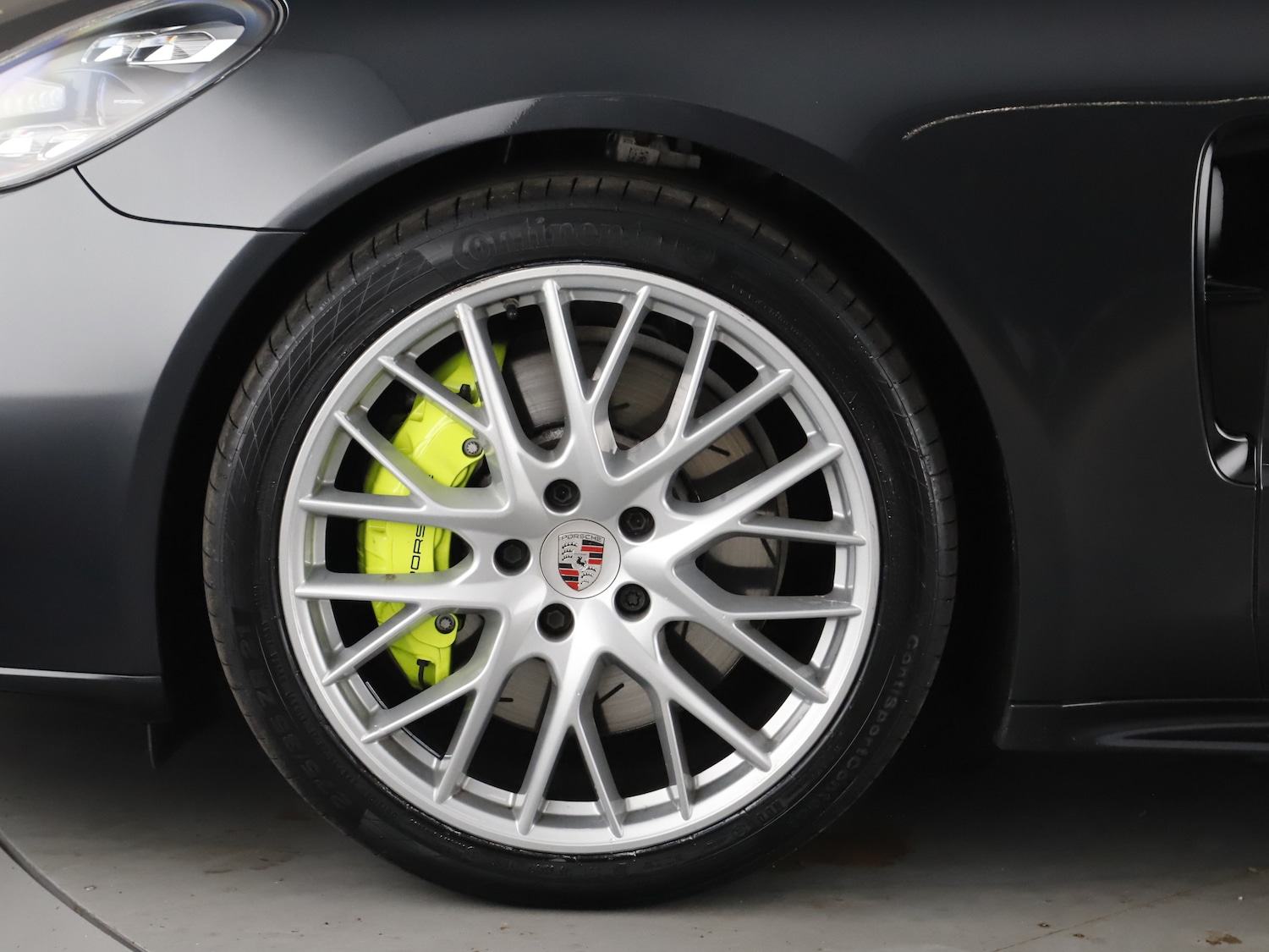 Used Porsche Panamera 2023 for sale - 76385618: Photo 4