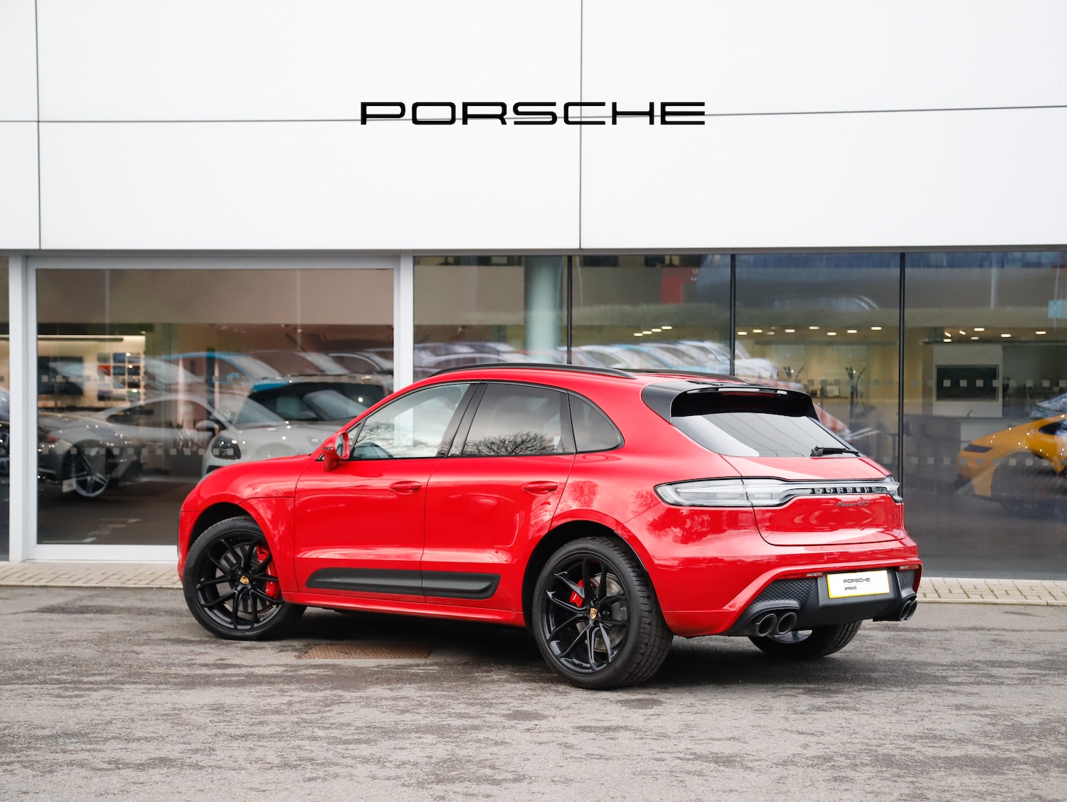 Used Porsche Macan 2021 for sale - 77691988: Photo 3