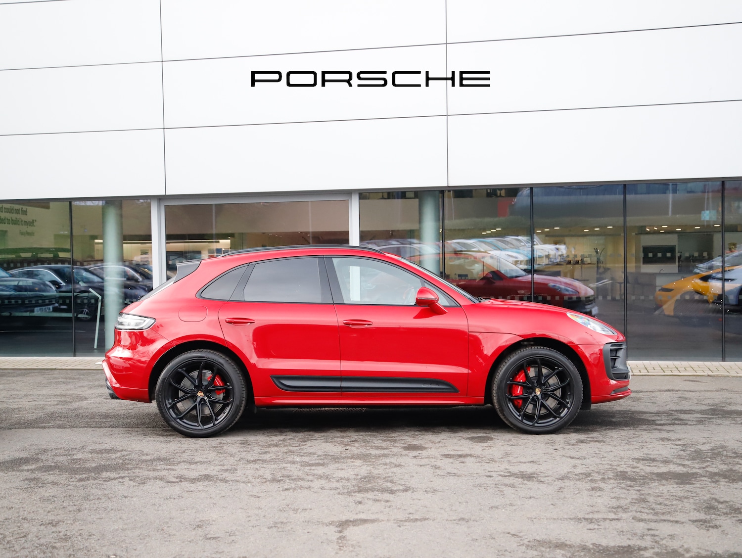 Used Porsche Macan 2021 for sale - 77691988: Photo 9