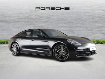 Used Porsche Panamera 2023 for sale - 77608393: Photo