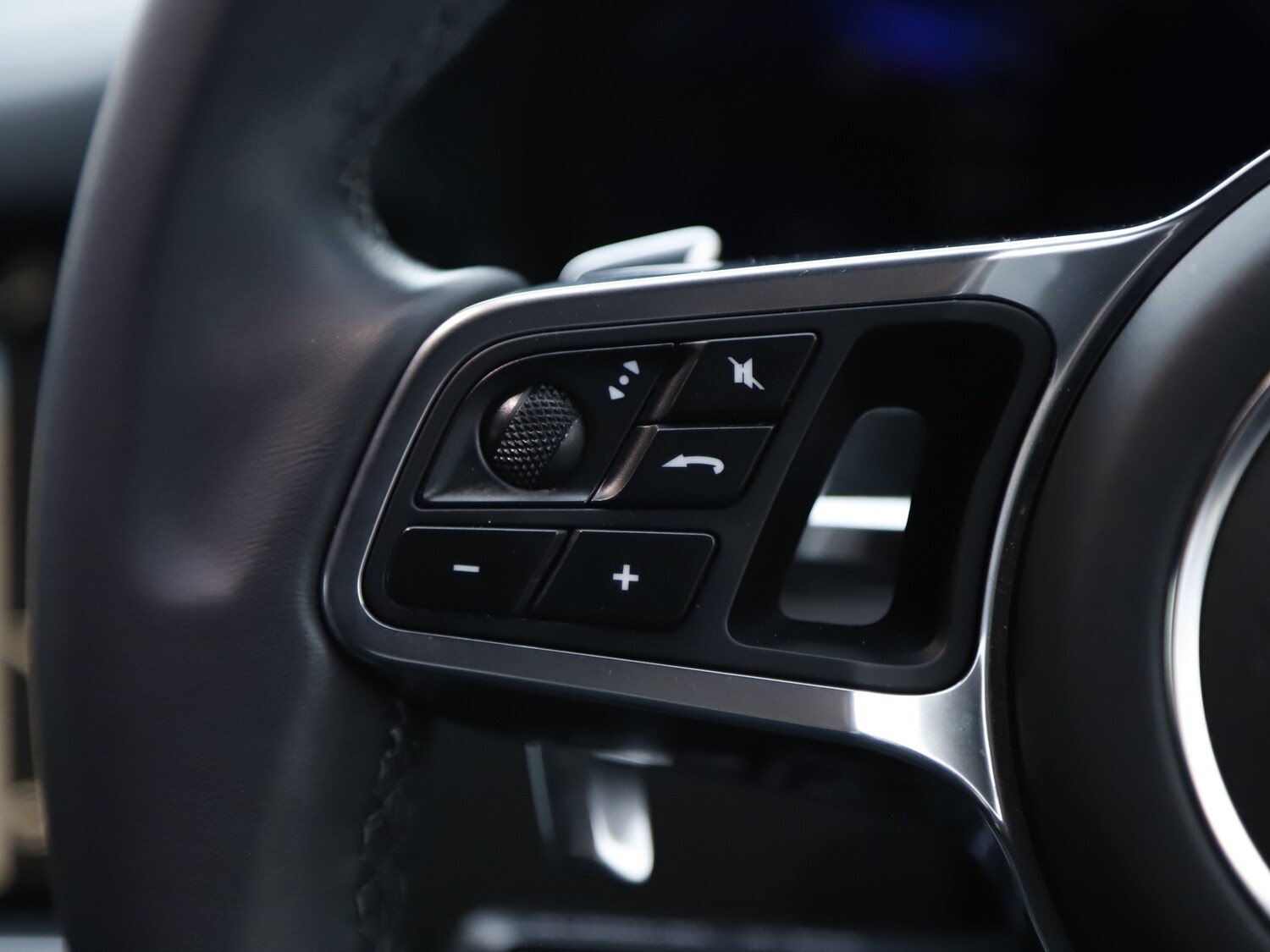 Used Porsche Cayenne 2023 for sale - 77371926: Photo 46