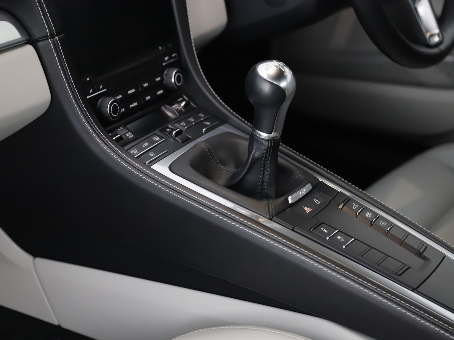 Used Porsche 718 Cayman 2021 for sale - 75776713: Photo 21