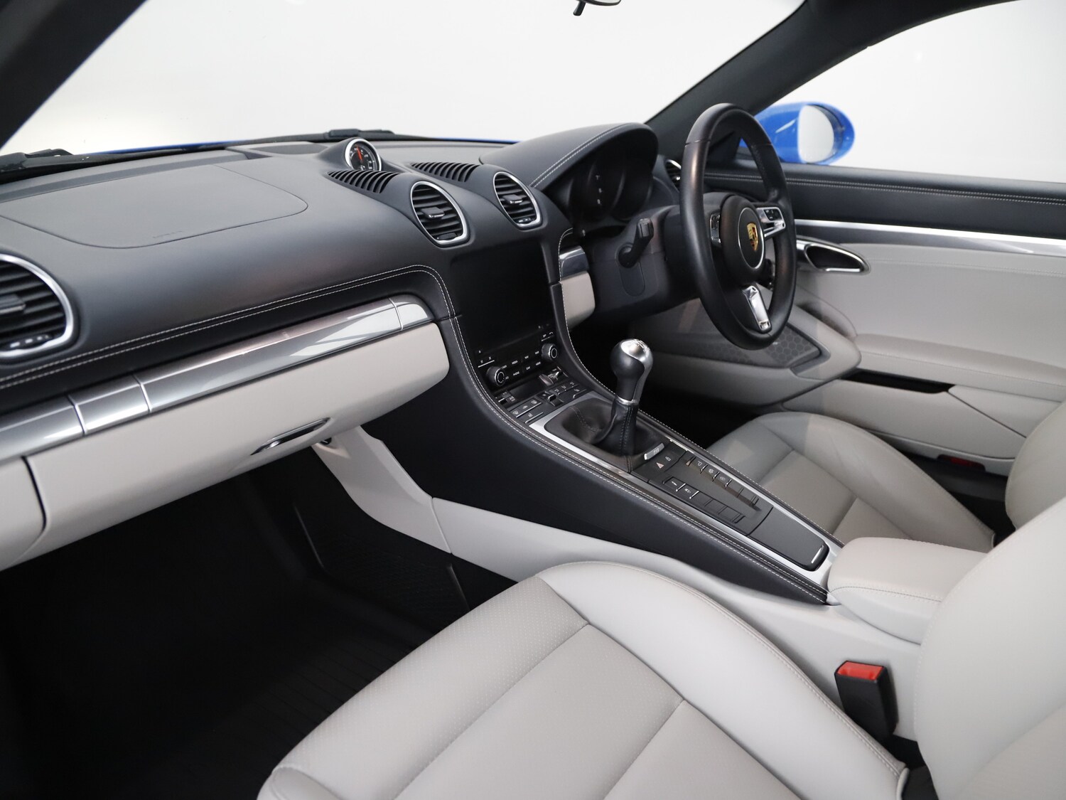 Used Porsche 718 Cayman 2021 for sale - 75776713: Photo 3