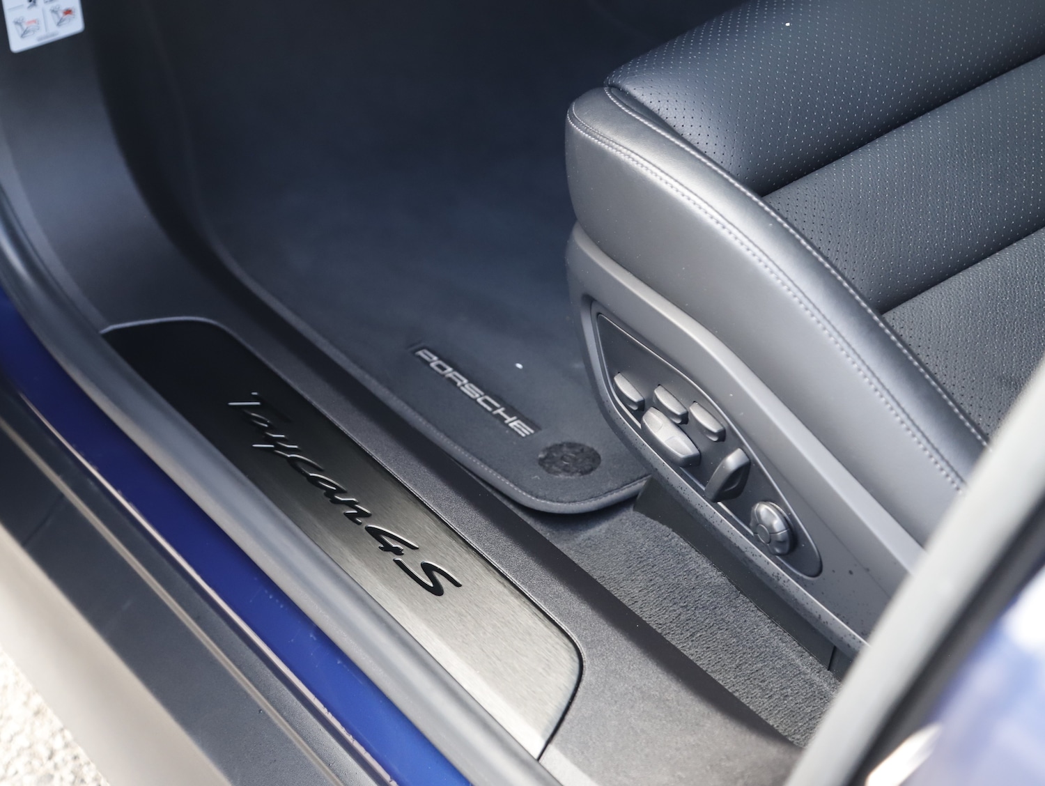 Used Porsche Taycan 2021 for sale - 78067963: Photo 18