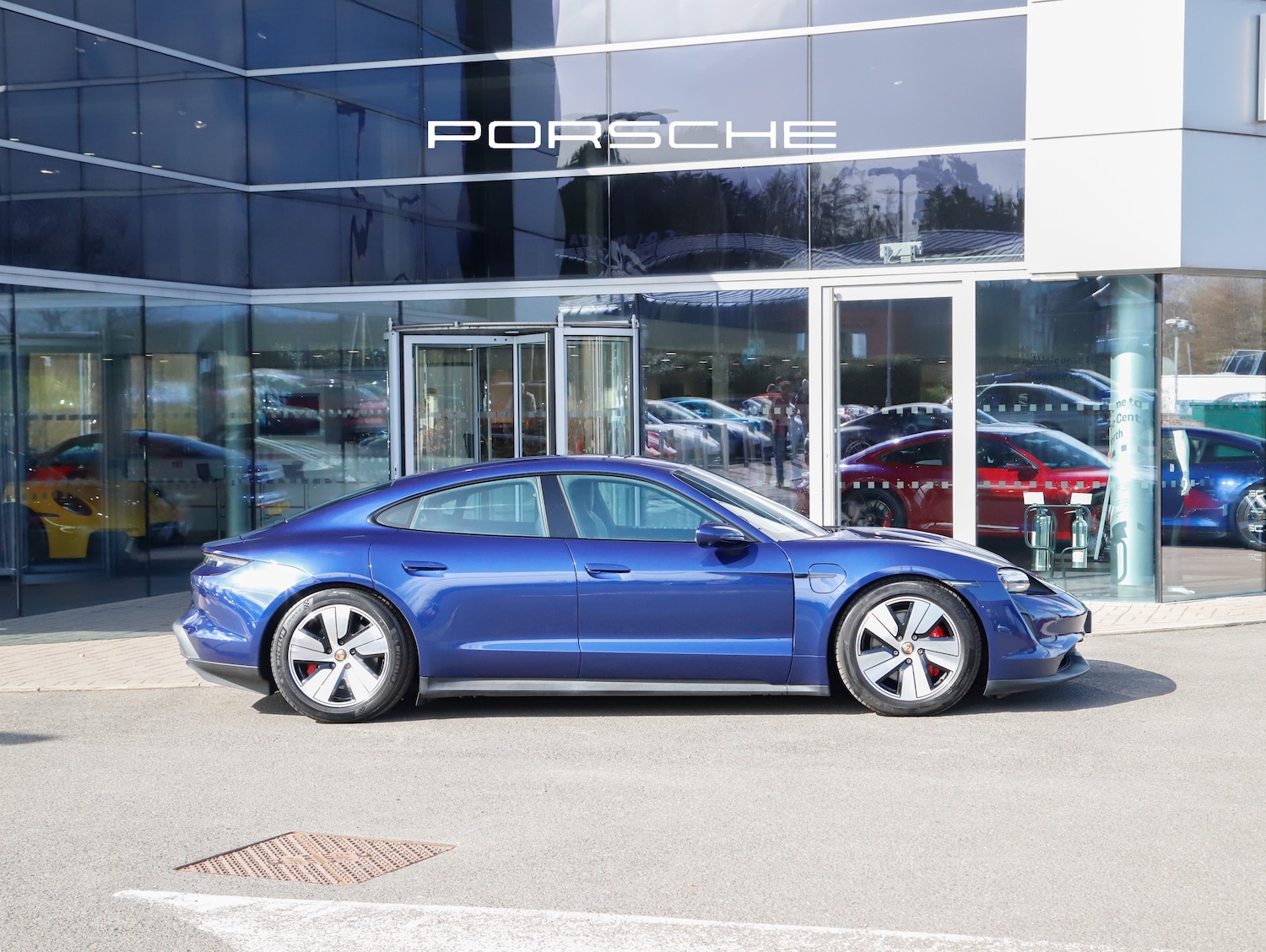 Used Porsche Taycan 2021 for sale - 78067963: Photo 9