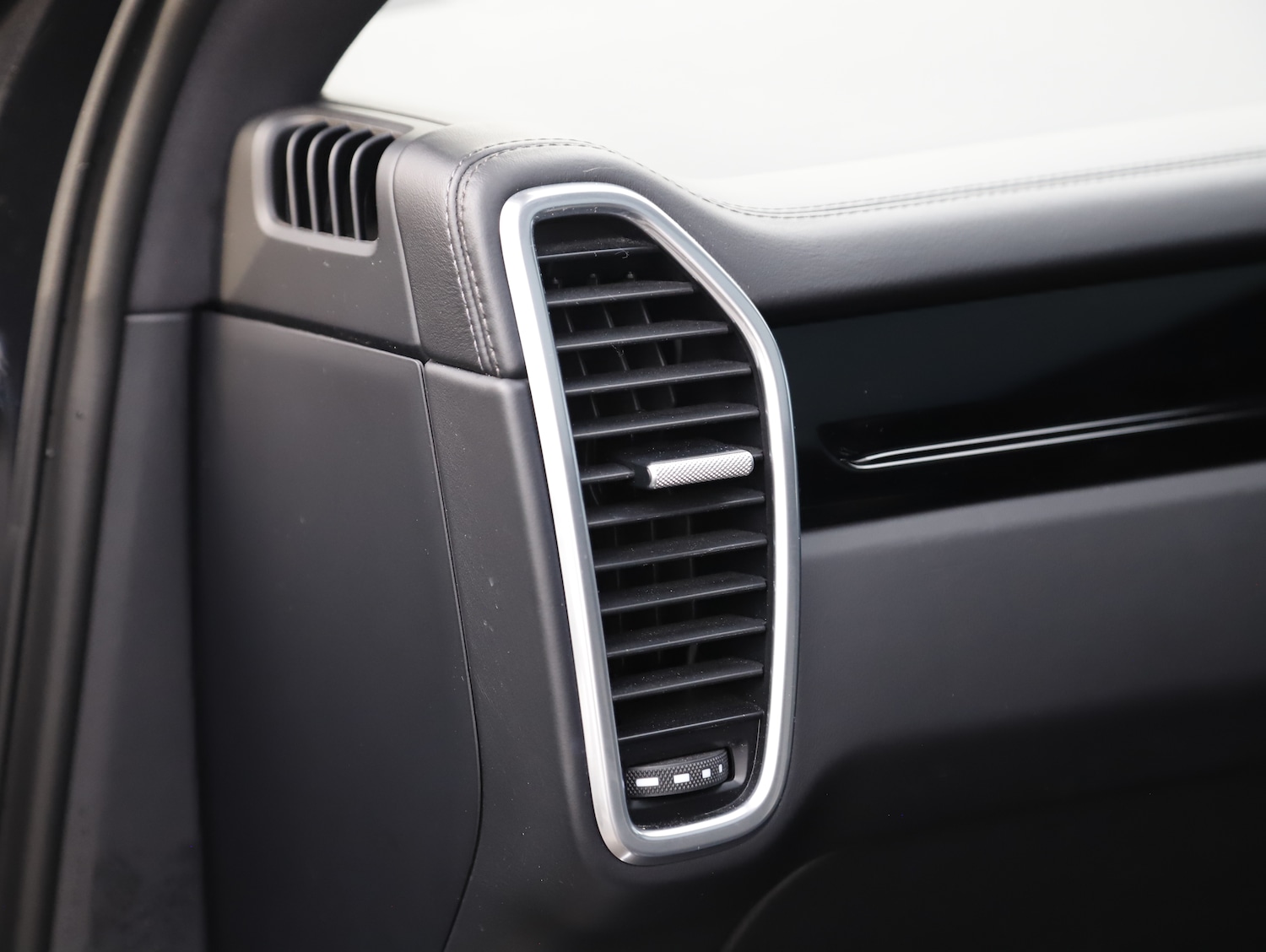 Used Porsche Cayenne 2019 for sale - 77654392: Photo 16