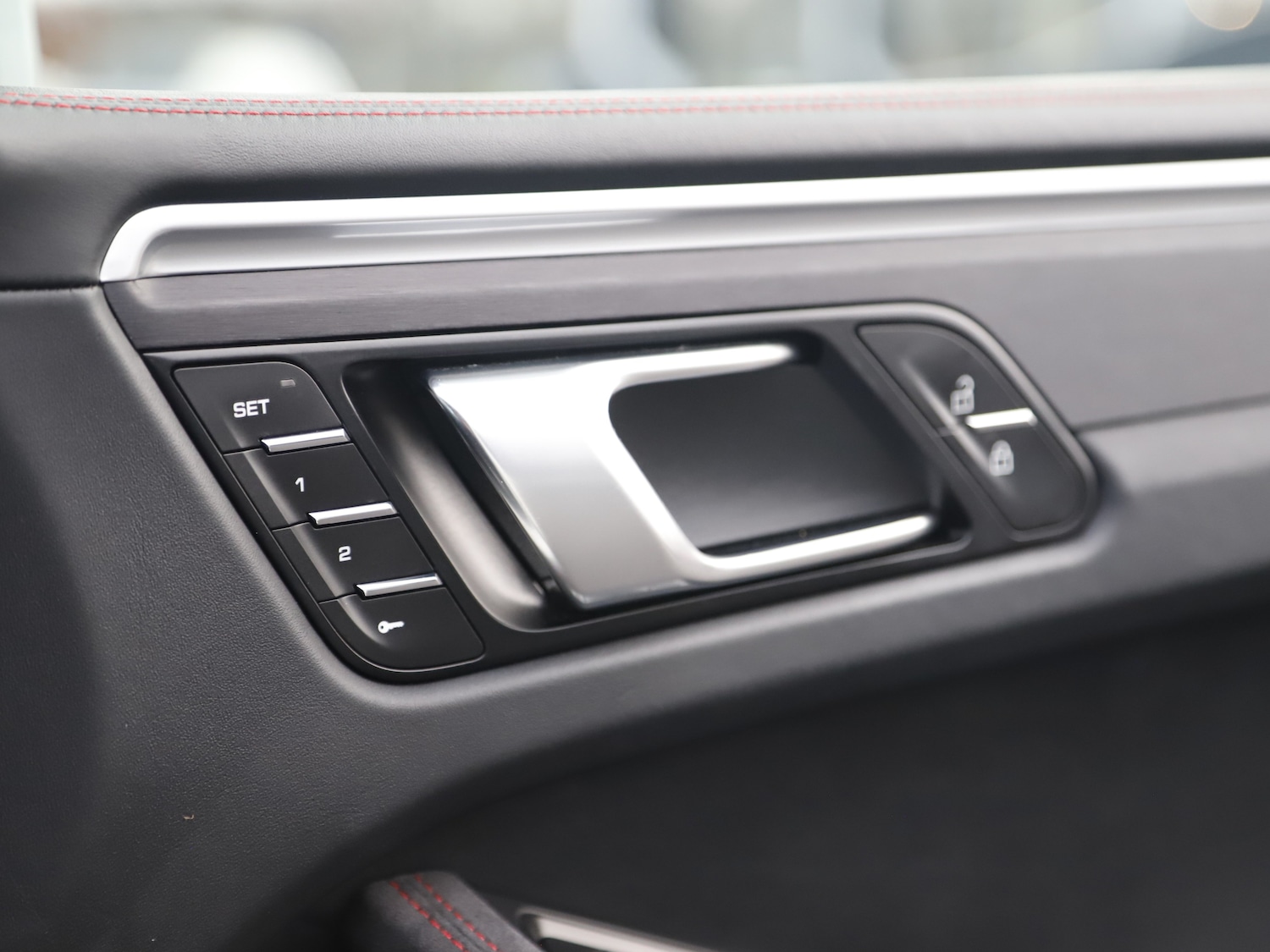 Used Porsche Macan 2021 for sale - 77249338: Photo 36