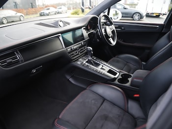 Used Porsche Macan 2021 for sale - 77249338: Photo