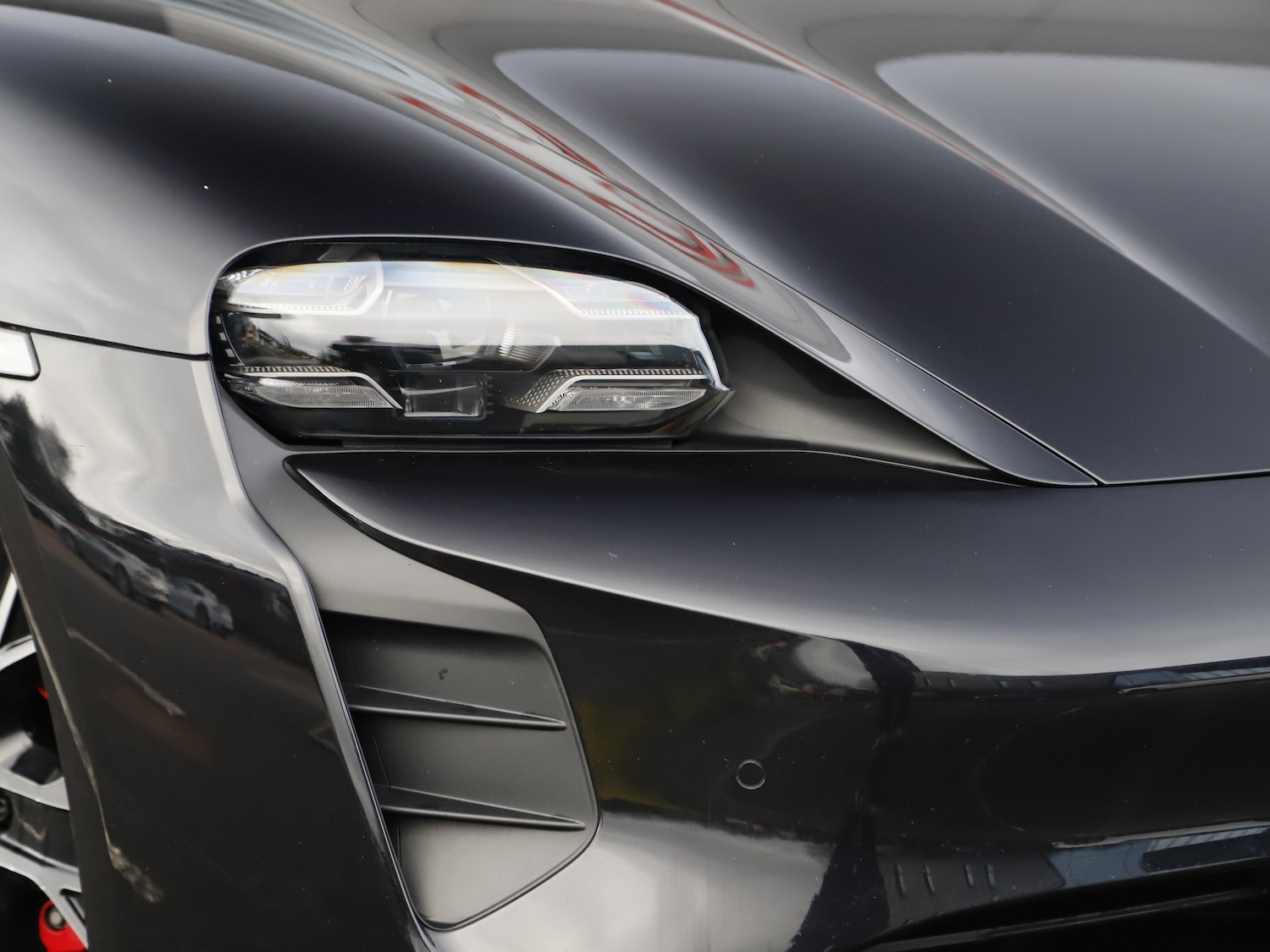 Used Porsche Taycan 2023 for sale - 77533745: Photo 12