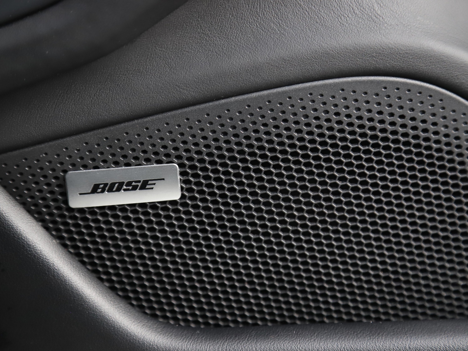 Used Porsche Taycan 2023 for sale - 77533745: Photo 14