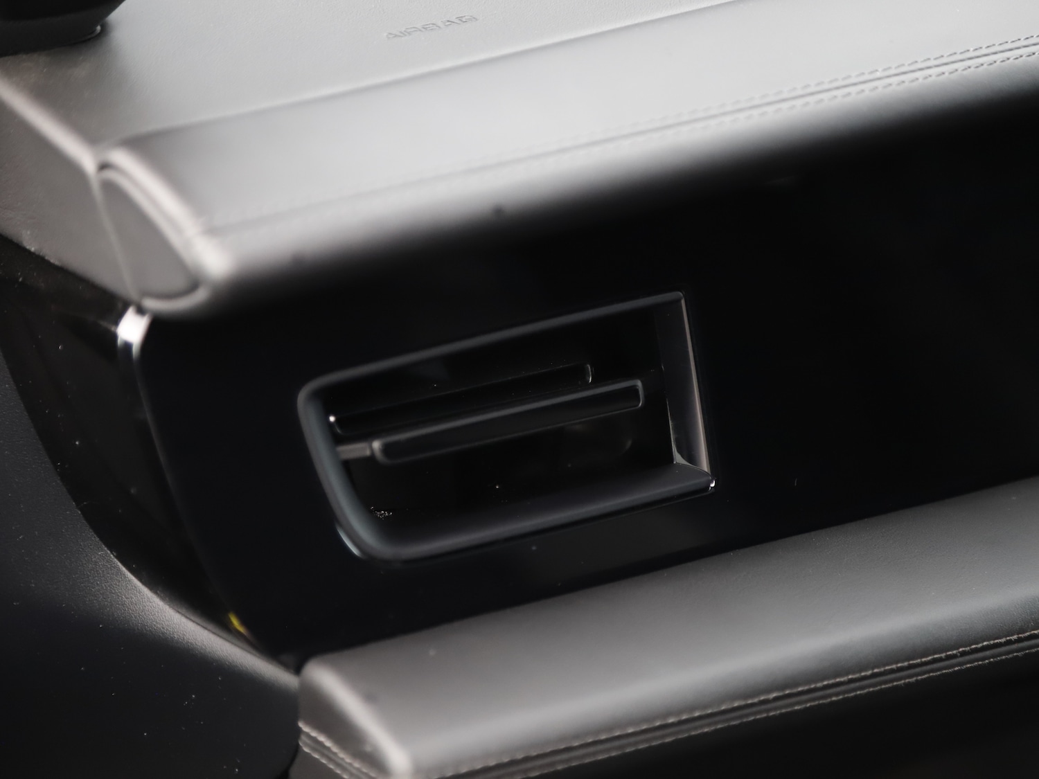 Used Porsche Taycan 2023 for sale - 77533745: Photo 33