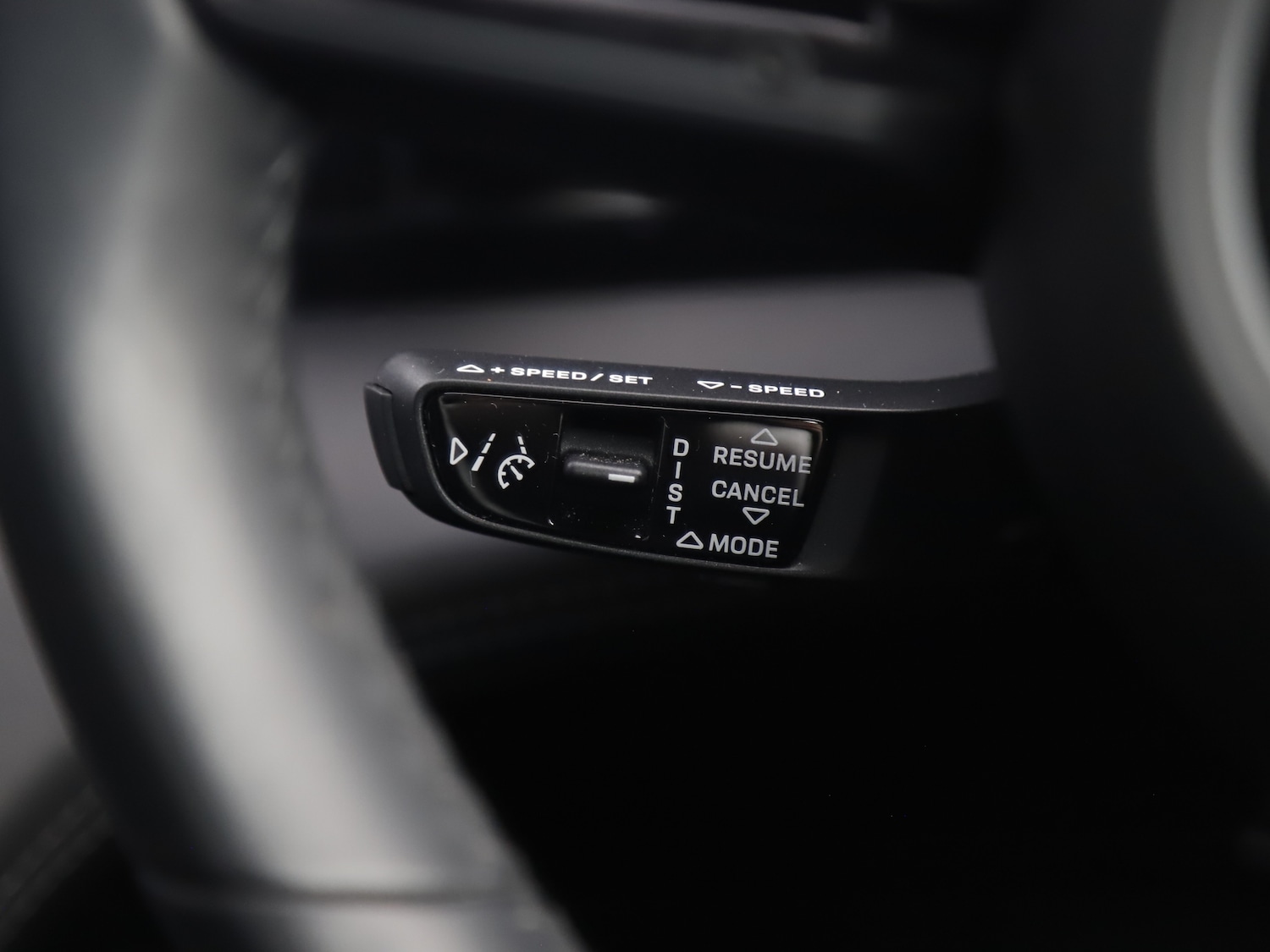 Used Porsche Taycan 2023 for sale - 77533745: Photo 42