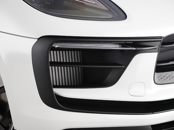 Used Porsche Macan 2025 for sale - 75474146: Photo 17