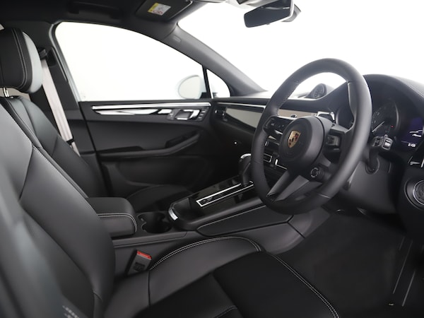 Used Porsche Macan 2025 for sale - 75474146: Photo 20