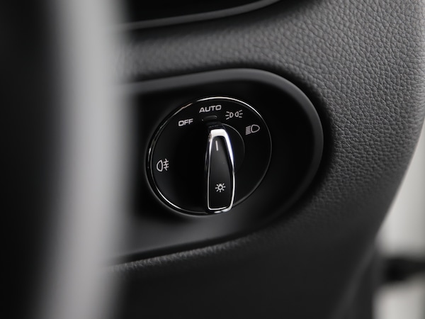 Used Porsche Macan 2025 for sale - 75474146: Photo 36