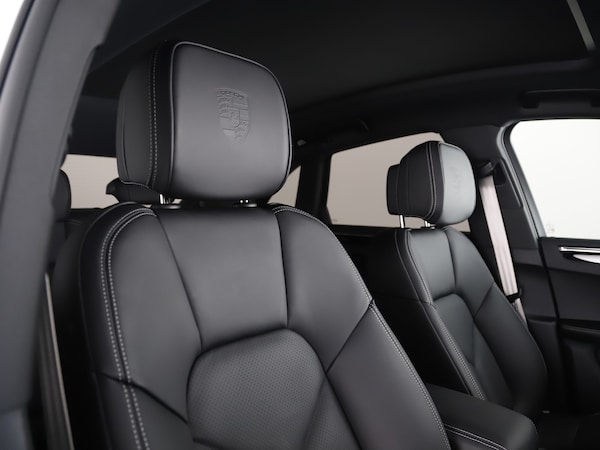 Used Porsche Macan 2025 for sale - 75474146: Photo 38