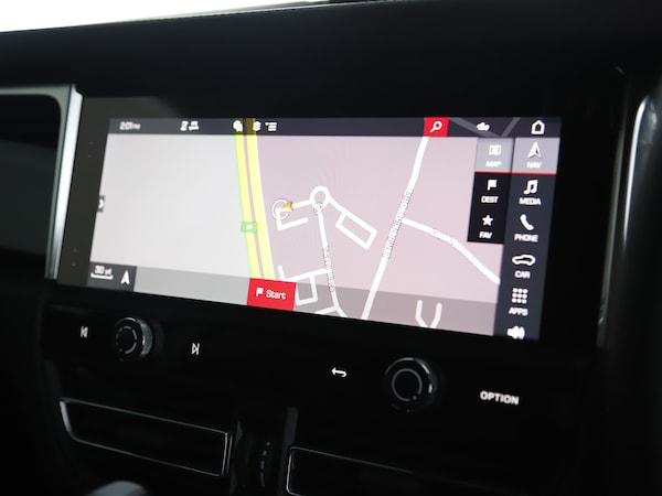 Used Porsche Macan 2025 for sale - 75474146: Photo 40
