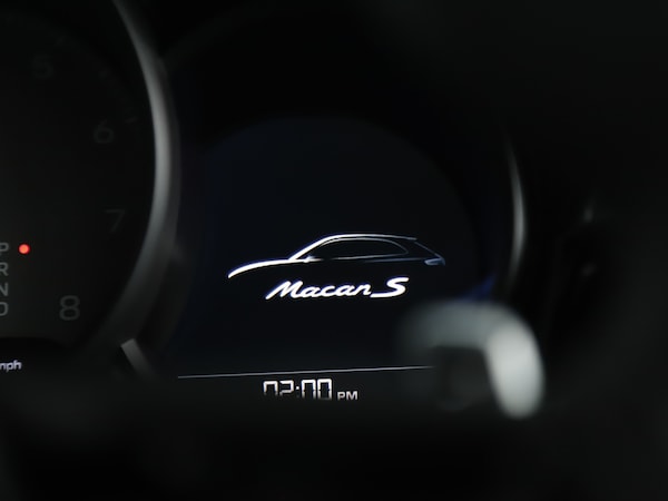Used Porsche Macan 2025 for sale - 75474146: Photo 44