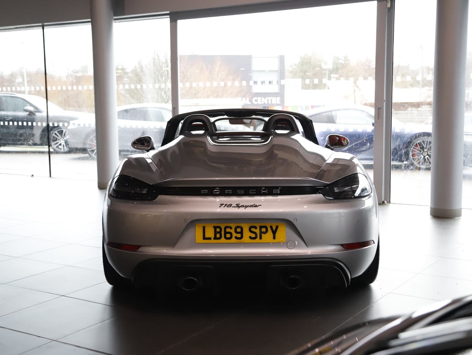 Used Porsche 718 Spyder 2019 for sale - 77463307: Photo 10