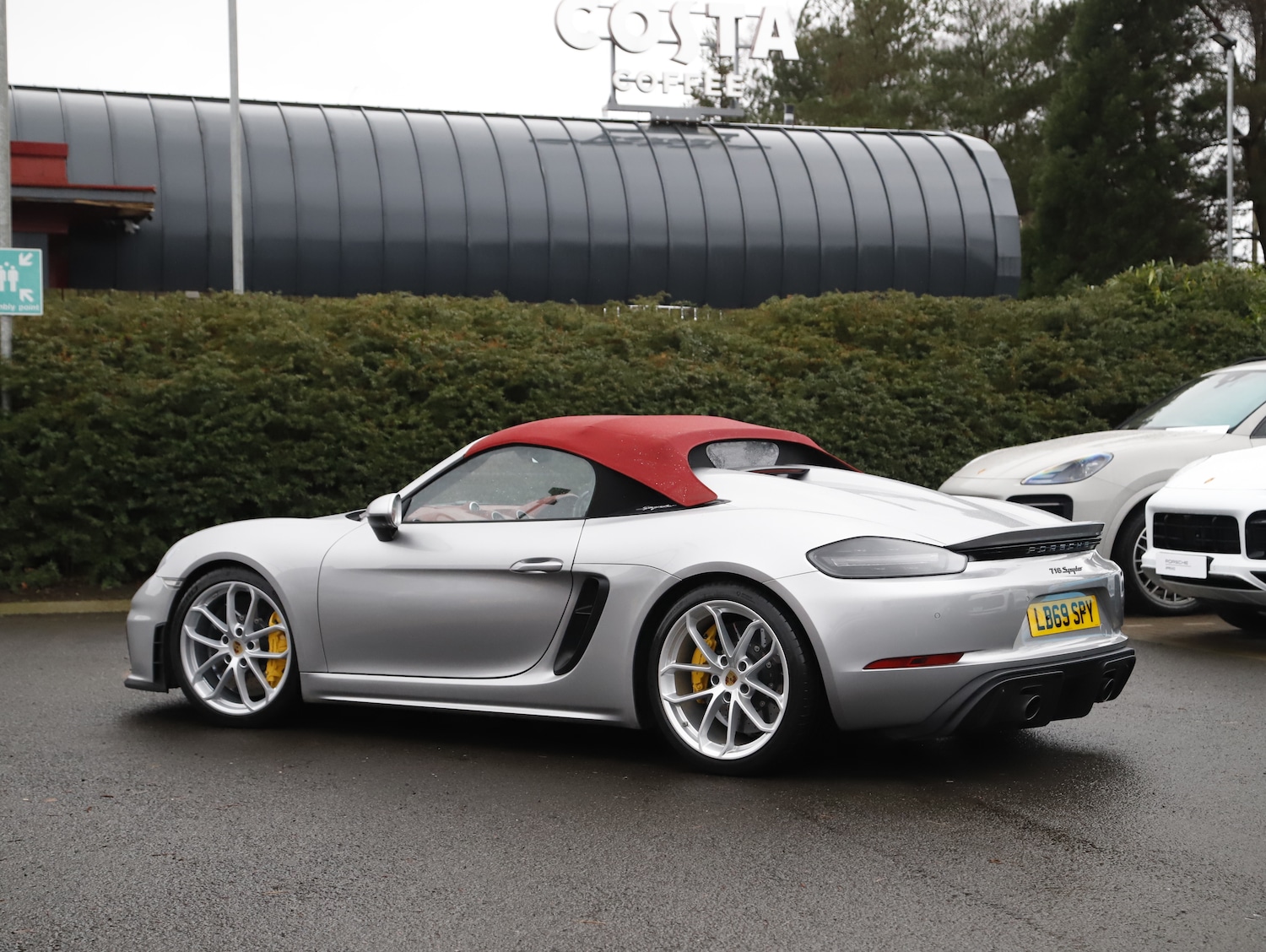 Used Porsche 718 Spyder 2019 for sale - 77463307: Photo 2