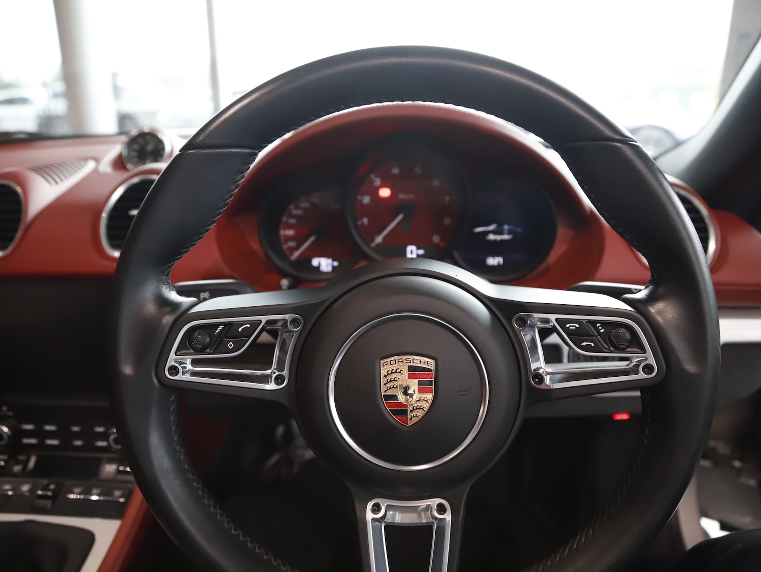 Used Porsche 718 Spyder 2019 for sale - 77463307: Photo 25