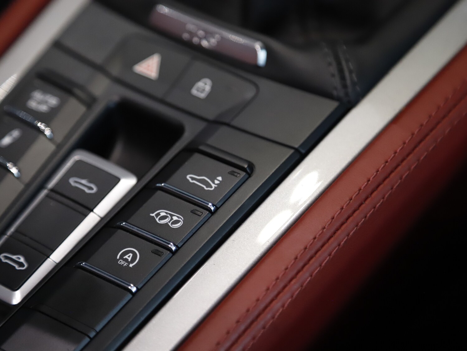 Used Porsche 718 Spyder 2019 for sale - 77463307: Photo 33