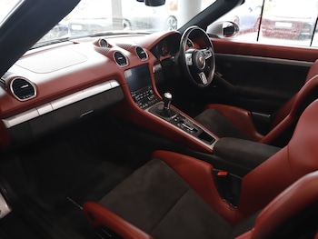 Used Porsche 718 Spyder 2019 for sale - 77463307: Photo