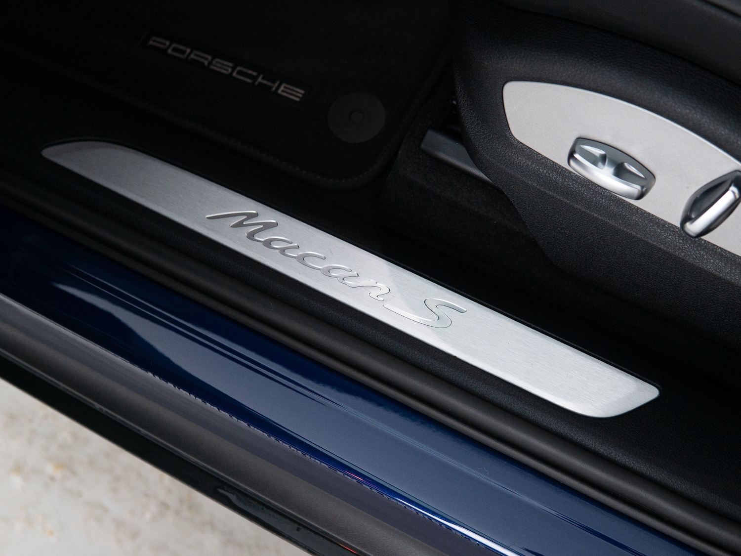 Used Porsche Macan 2023 for sale - 78044910: Photo 40