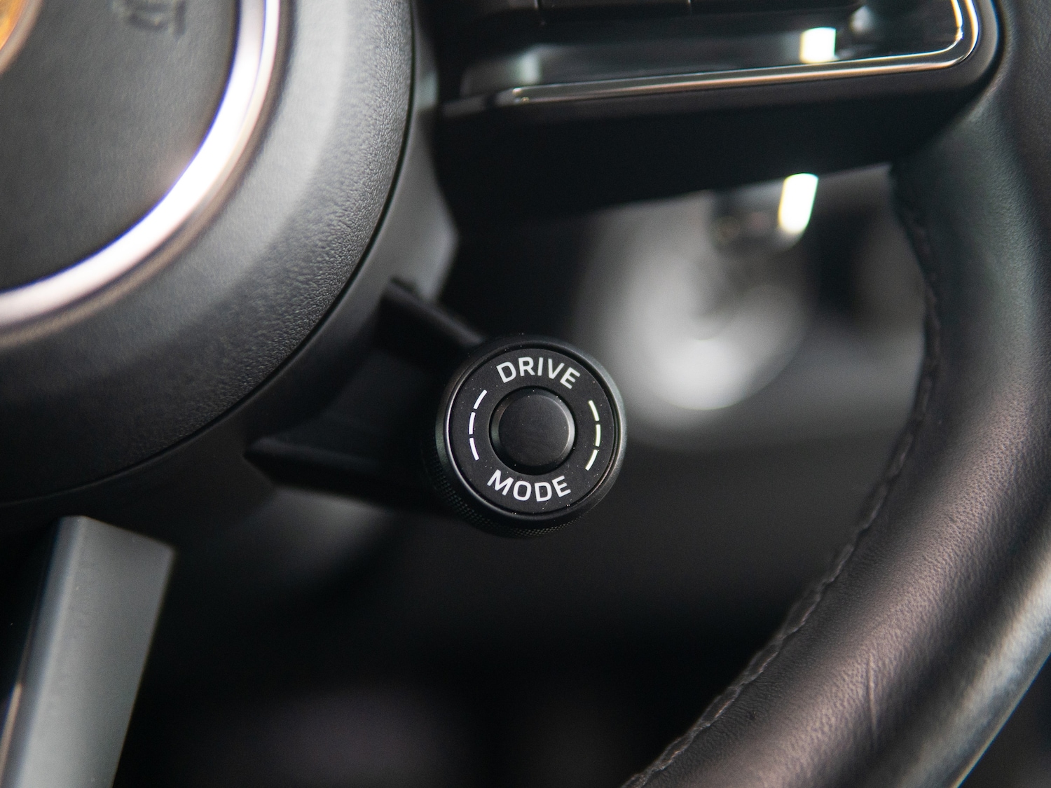 Used Porsche Macan 2023 for sale - 78044910: Photo 41