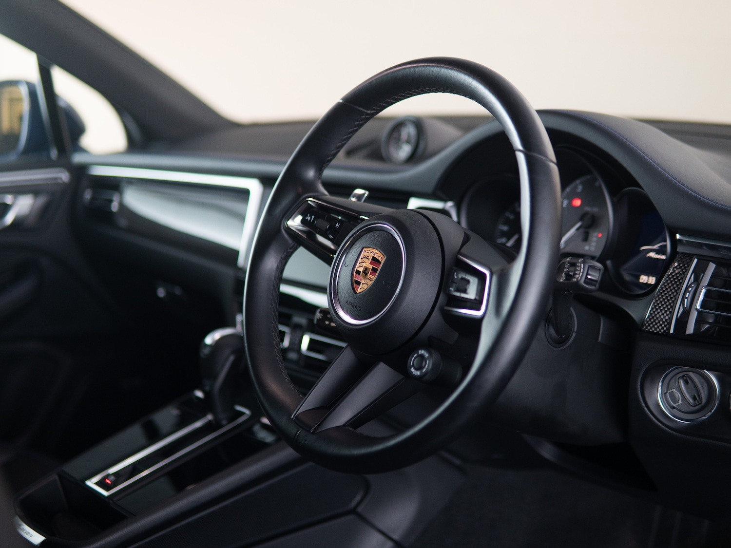 Used Porsche Macan 2023 for sale - 78044910: Photo 8