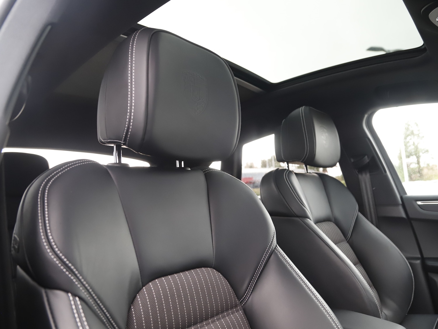 Used Porsche Macan 2024 for sale - 77836185: Photo 24