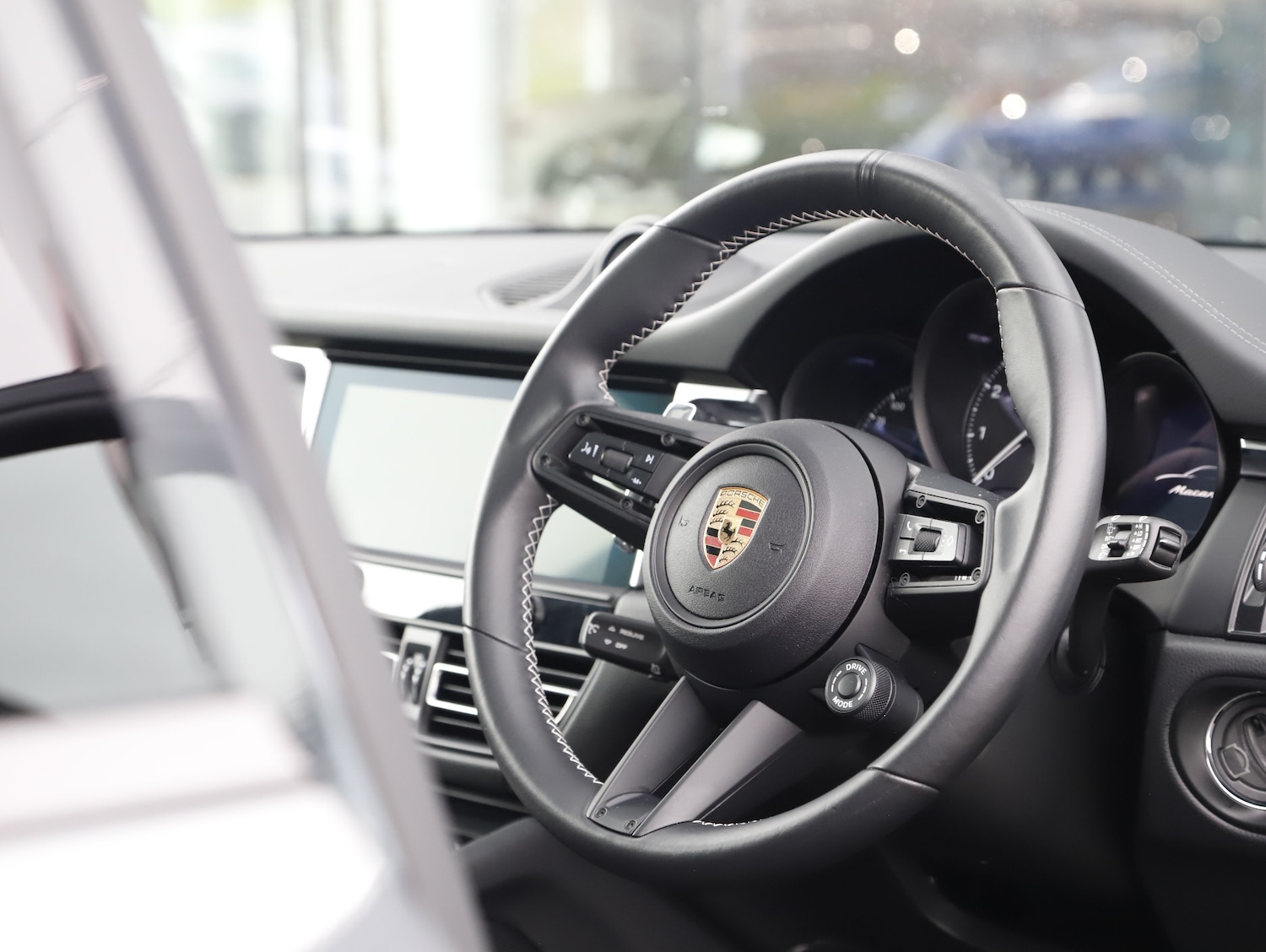Used Porsche Macan 2024 for sale - 77836185: Photo 27