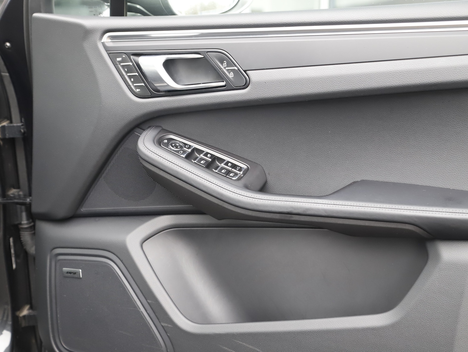 Used Porsche Macan 2024 for sale - 77836185: Photo 28