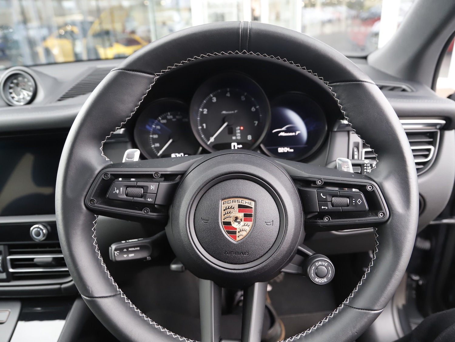 Used Porsche Macan 2024 for sale - 77836185: Photo 30