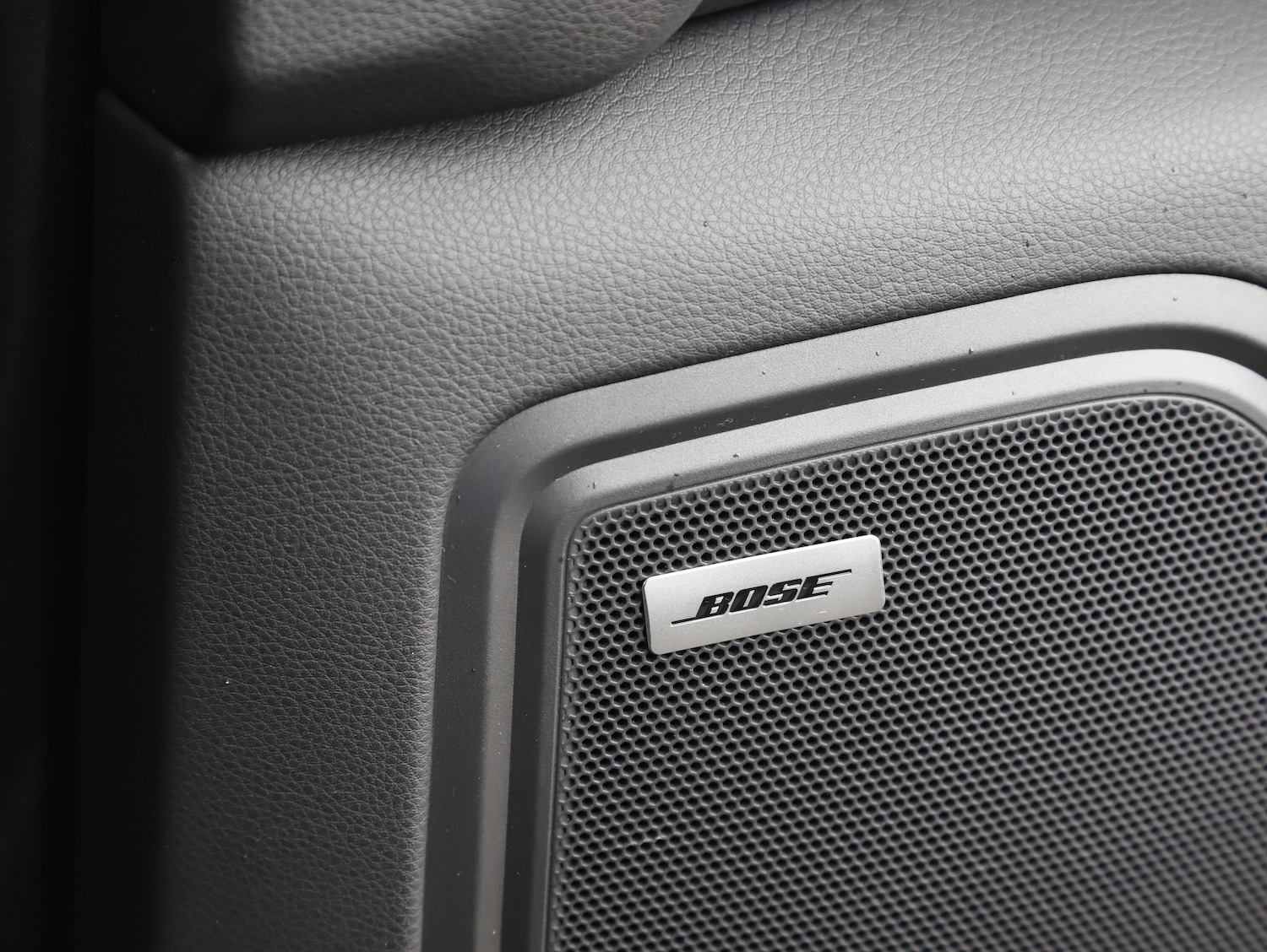 Used Porsche Macan 2024 for sale - 77836185: Photo 33