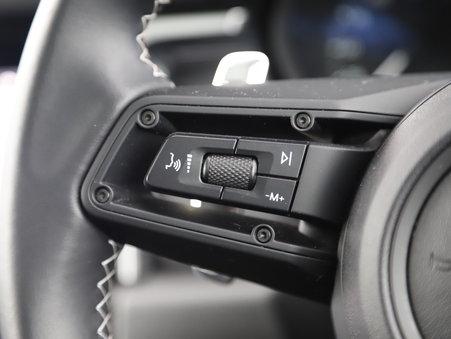 Used Porsche Macan 2024 for sale - 77836185: Photo 44