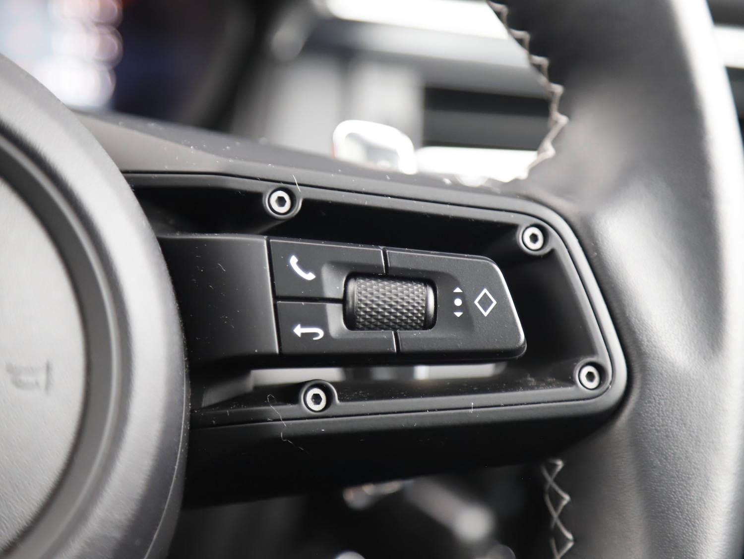 Used Porsche Macan 2024 for sale - 77836185: Photo 46