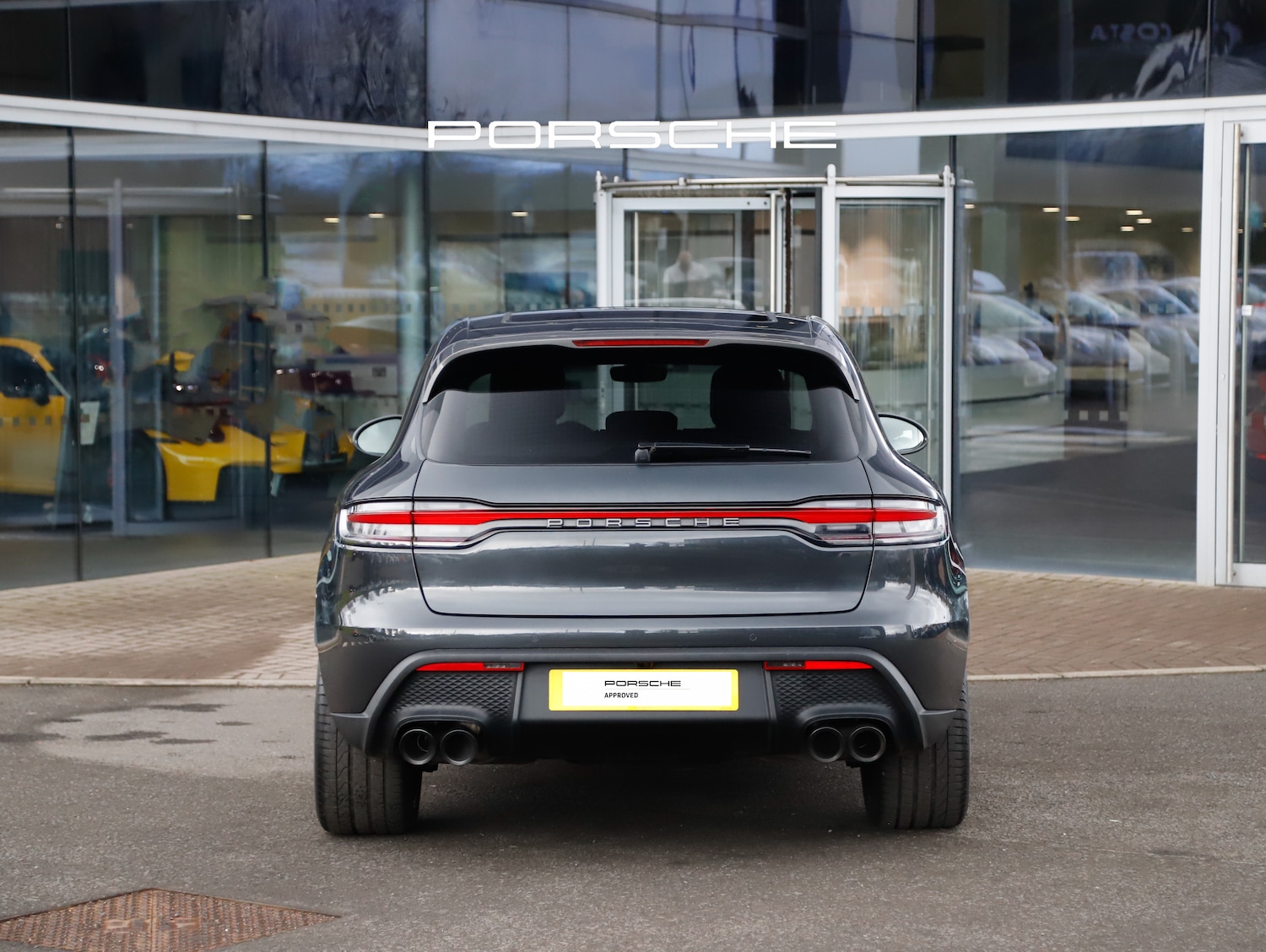 Used Porsche Macan 2024 for sale - 77836185: Photo 8