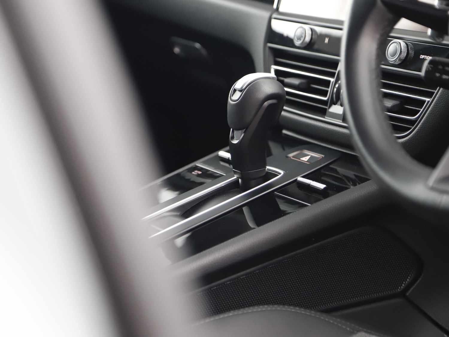 Used Porsche Macan 1969 for sale - 78016363: Photo 25