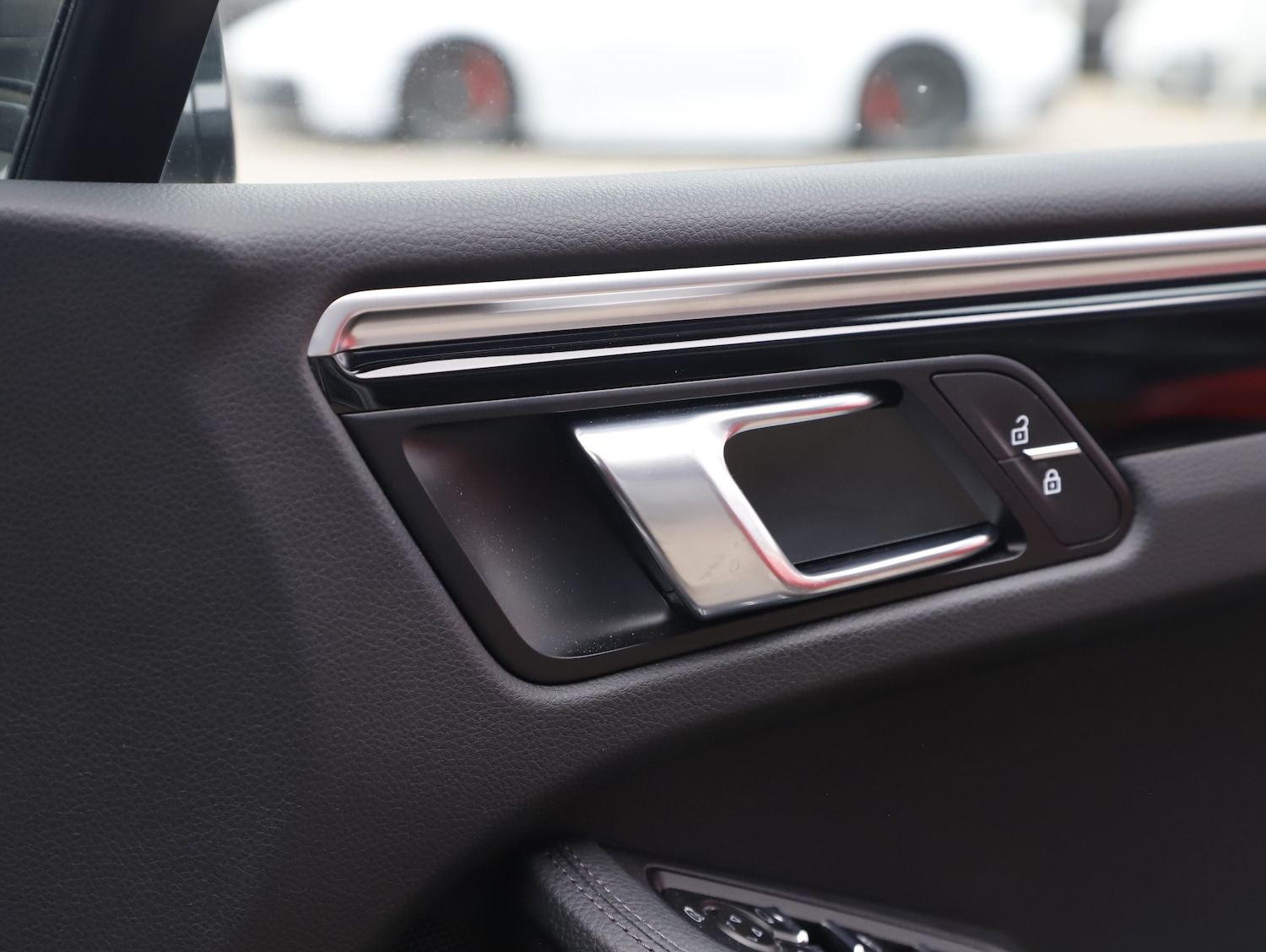 Used Porsche Macan 1969 for sale - 78016363: Photo 31