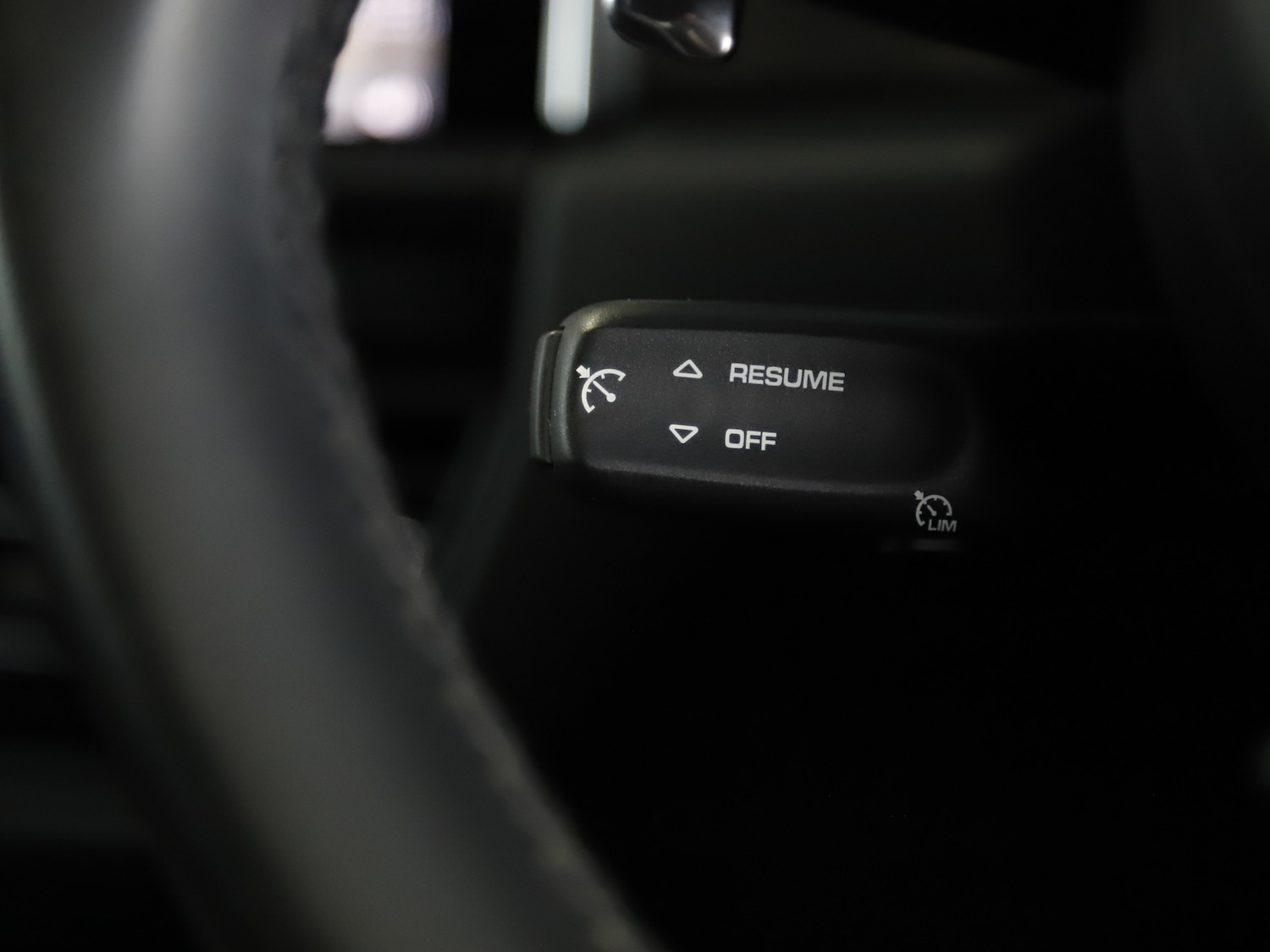 Used Porsche Macan 2022 for sale - 76344984: Photo 12