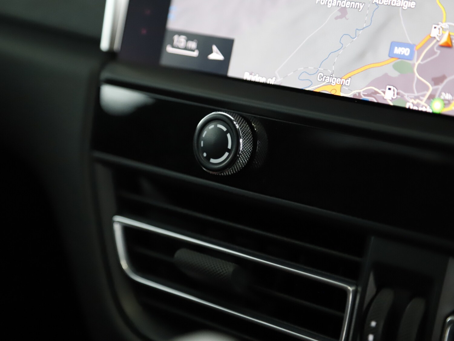 Used Porsche Macan 2022 for sale - 76344984: Photo 26